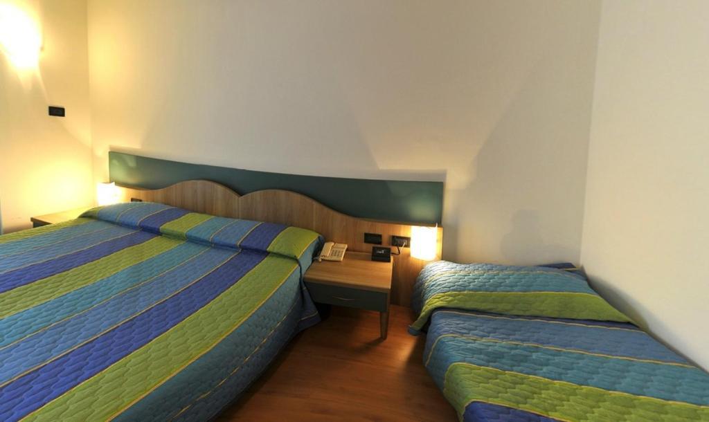 Vela Hotel 3*